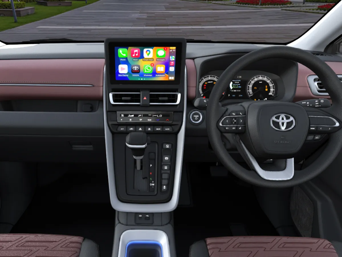 Toyota Innova Hycross GX 8 Str